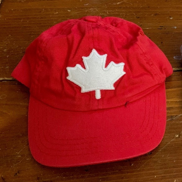 Canadian Maple Leaf Baseball hat for babies - Picture 3 of 4